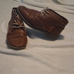 Steve Madden Brown Shoes  Classic Design